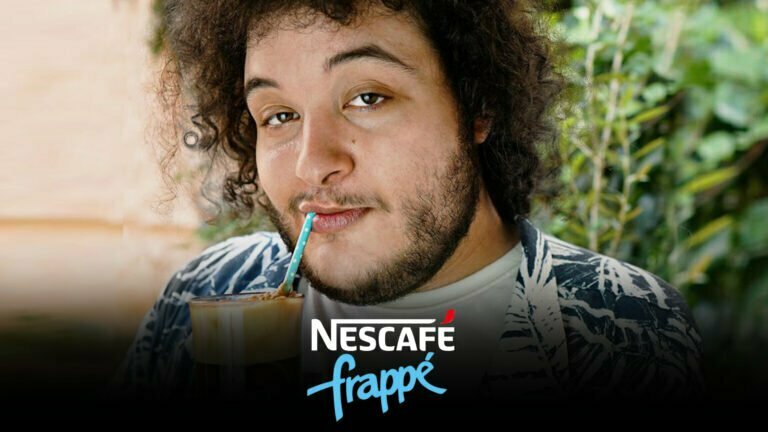 Nescafe frappe manos